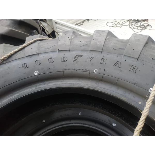 Goodyear Grader Tire 14.00-24/12PR (Tubeless)