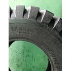 Armour 17.5-25 / 16PR (Full Set) Loader Tire 3