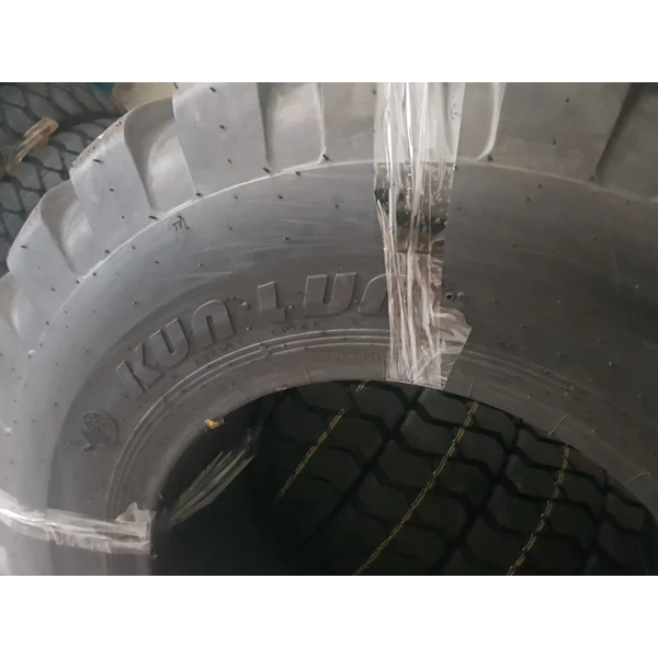 Kunlun 17.5-25 / 16PR (Full Set) Loader Tire