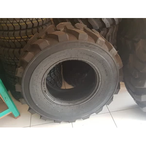 Armour 14-17.5 / 14PR Skid Steer Loader Tire