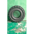 Dynamaxx 6.50-10 Solid Forklift Tires 1