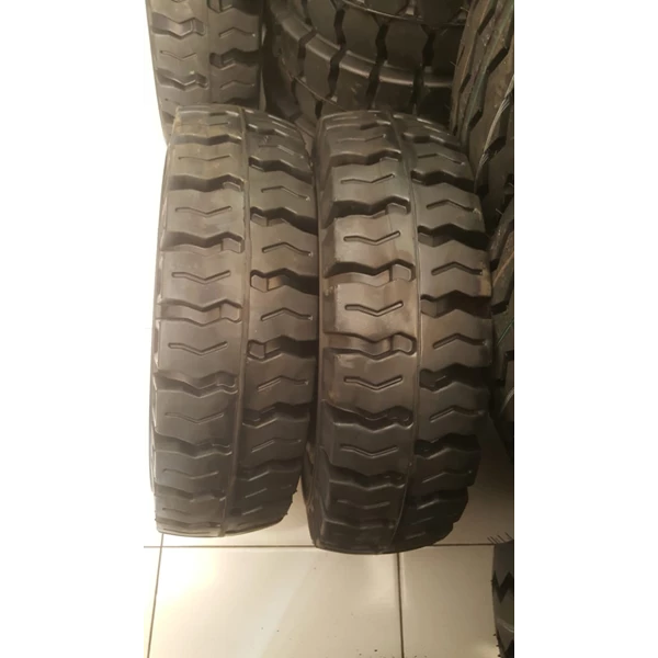 Ecosolid Forklift Solid Tire by Trelleborg