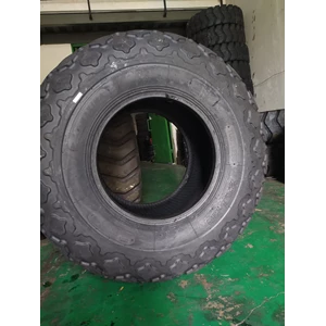 Vibro Tire Maxima 23.1-26 / 12PR Tubeless