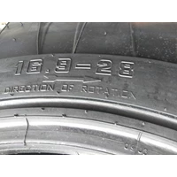 Backhoe Loader Tire 16.9-28/ 12PR (Tubeless)