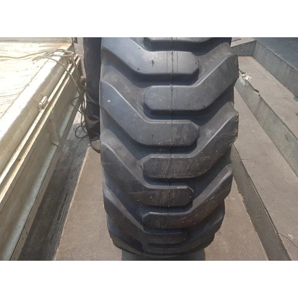 Goodyear Grader Tire