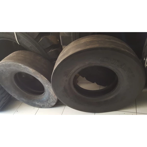 Armour Compactor Tire 7.50 - 15