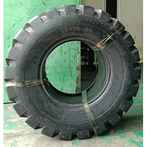 Maxima Loader Tire 16/70-20 20PR (Full Set)