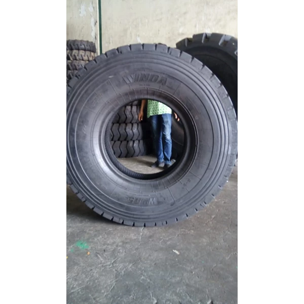 Crane Tire 385 / 95 R25 (14.00R25)