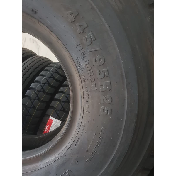 Ban Truck Crane BKT 445/95R25 2* Airomax AM27 (16.00-25)